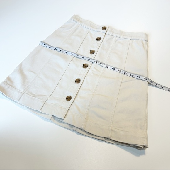 *Banana Republic Cream Button-Front Twill Mini Skirt* - Picture 3 of 8